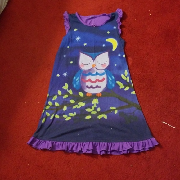 Other - Girls nightgown